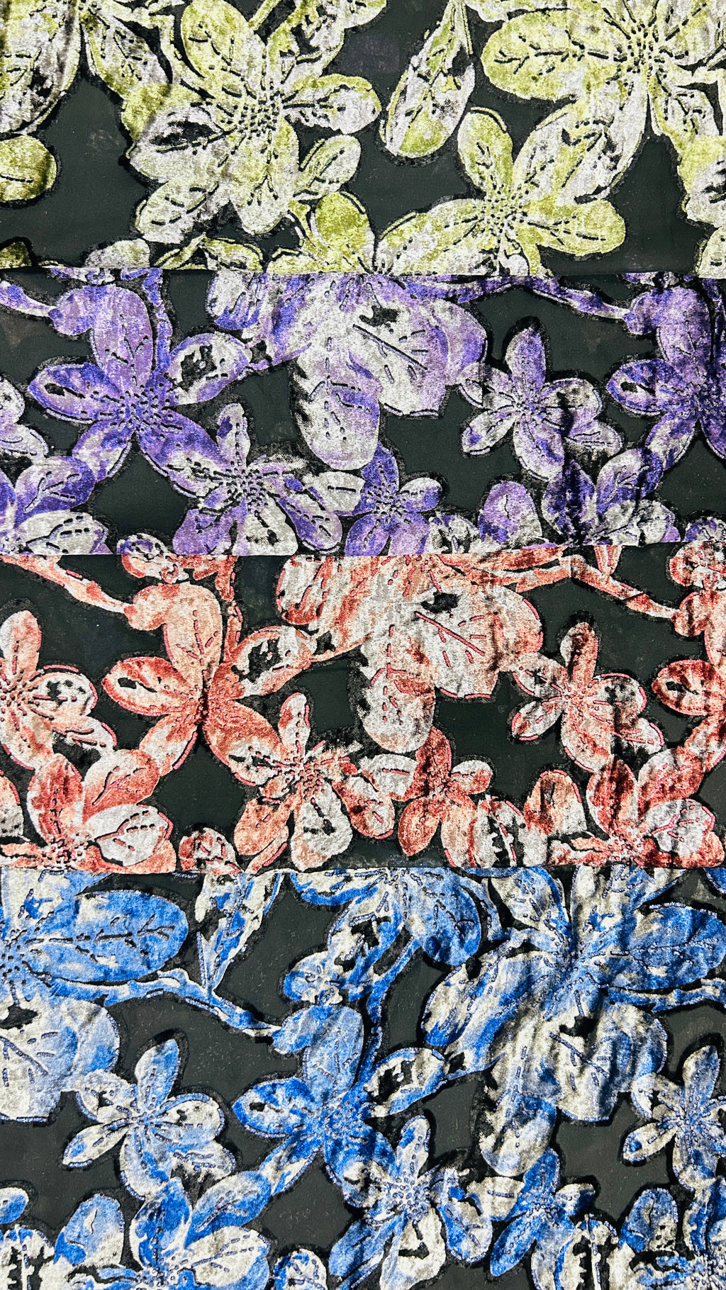 FLORAL PRINTED WITH HIGHLIGHT