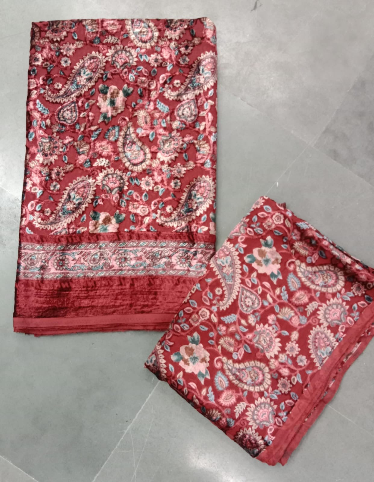 Kashmiri velvet suit set