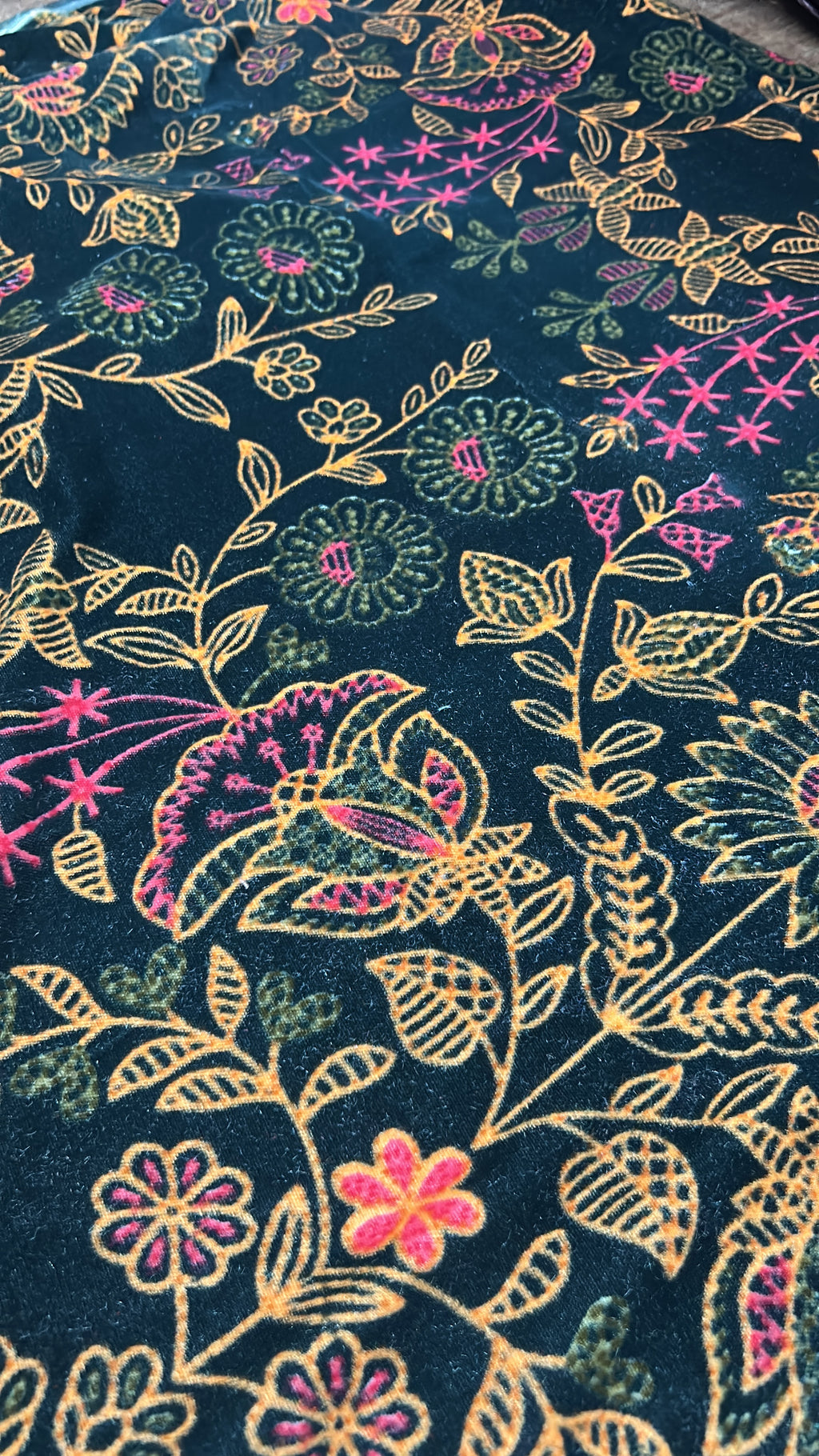 FOREST GREEN HANDCRAFTED TOTE BAG